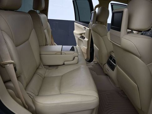 Used 2015 Lexus LX 570 4WD image 26