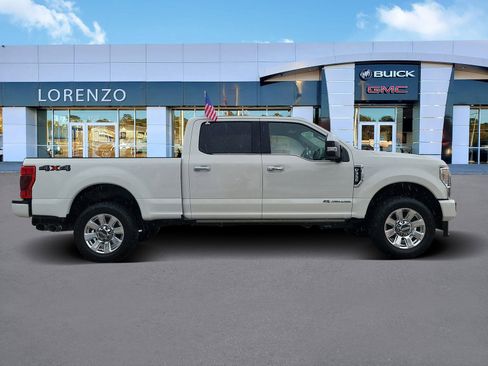 Used 2022 Ford F350 Platinum image 4