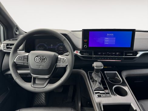 New 2026 Toyota Sienna XLE Woodland Edition AWD/4WD image 13