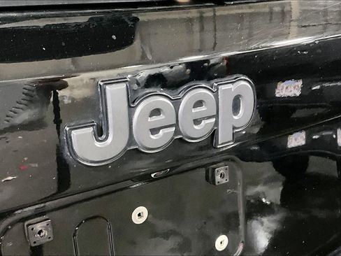 Used 2020 Jeep Renegade Trailhawk image 30