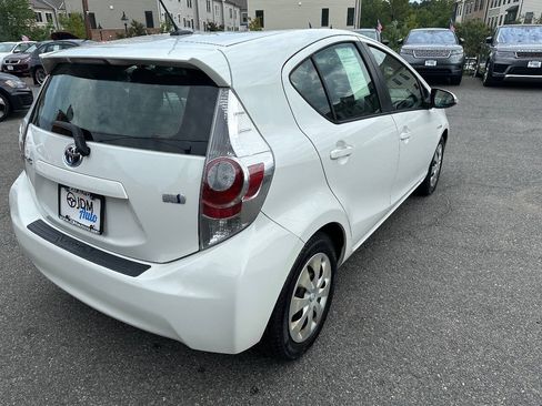 Used 2012 Toyota Prius C Three FWD image 3