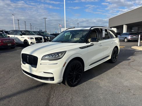 Certified 2023 Lincoln Aviator Reserve w/ Equipment Group 201A image 3