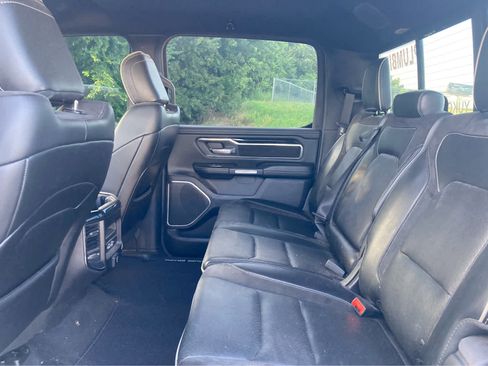 Used 2019 RAM 1500 Laramie w/ Sport Appearance Package AWD/4WD image 4