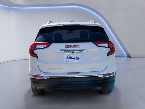 Used 2024 GMC Terrain SLT image 4