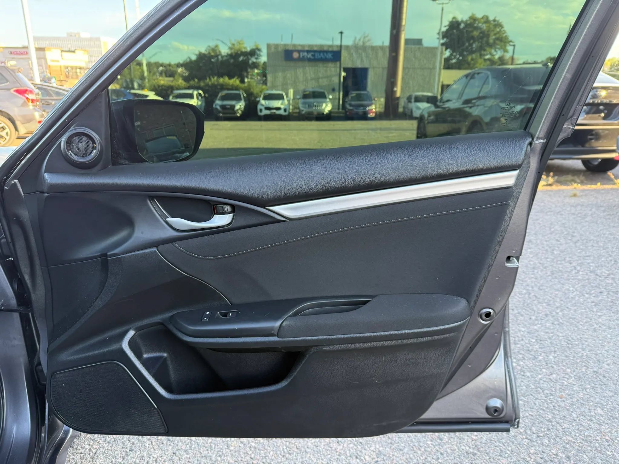 Used 2018 Honda Civic EX image 17