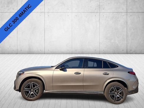 Used 2024 Mercedes-Benz GLC 300 4MATIC image 8