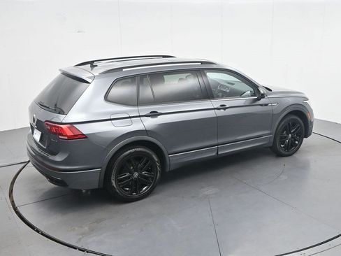 Used 2022 Volkswagen Tiguan SE R-Line AWD/4WD image 27
