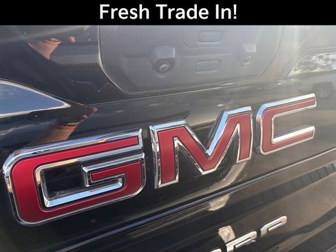 Used 2024 GMC Sierra 2500 AT4 w/ AT4 Premium Plus Package AWD/4WD image 9