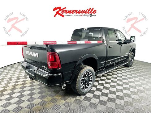 New 2025 RAM 2500 Limited w/ Towing Technology Group image 7
