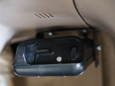 Used 2000 Toyota Land Cruiser image 37