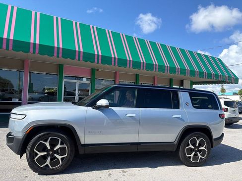 Used 2024 Rivian R1S Adventure AWD/4WD image 2