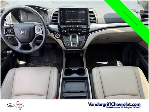 Used 2024 Honda Odyssey Touring image 11