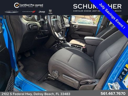 Used 2022 Jeep Wrangler Unlimited Sahara w/ LED Lighting Group AWD/4WD image 12