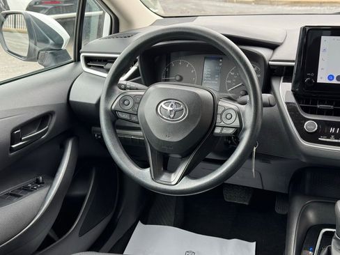 Certified 2025 Toyota Corolla LE image 19