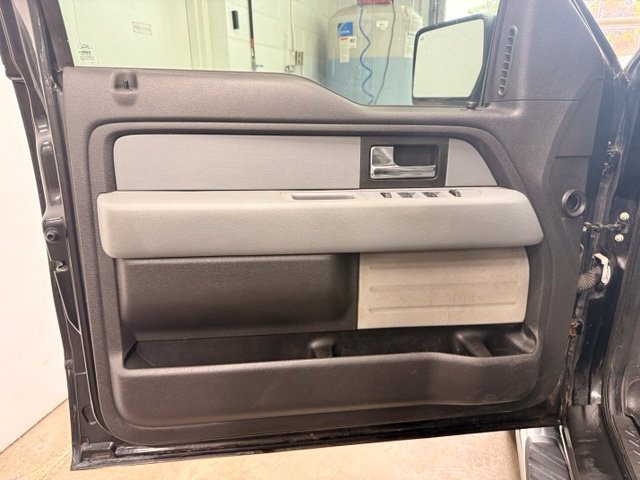 Used 2014 Ford F150 XLT w/ Equipment Group 302A Luxury AWD/4WD image 11