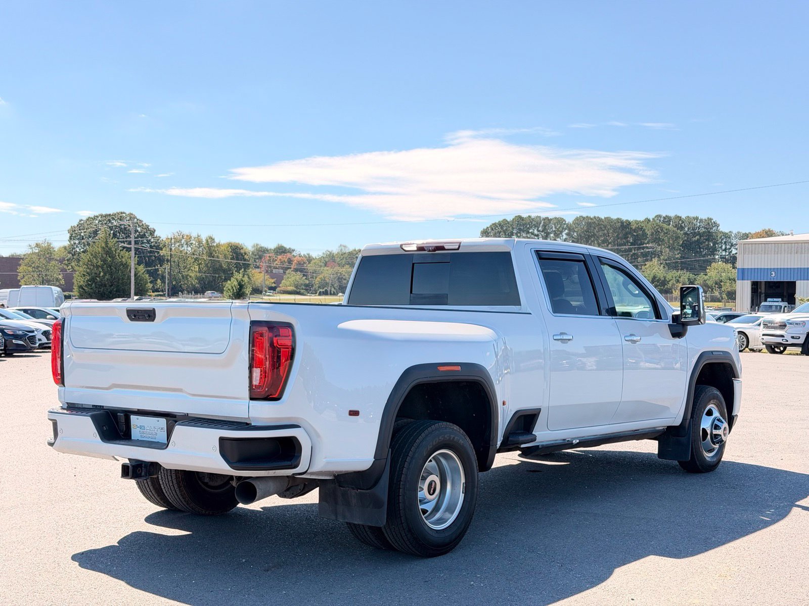Used 2021 GMC Sierra 3500 Denali w/ Denali Ultimate Package AWD/4WD image 9