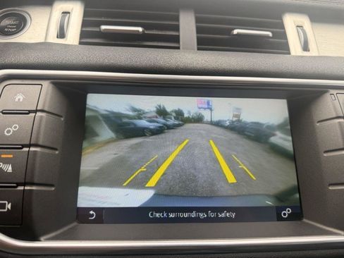 Used 2017 Land Rover Range Rover Evoque SE AWD/4WD image 15