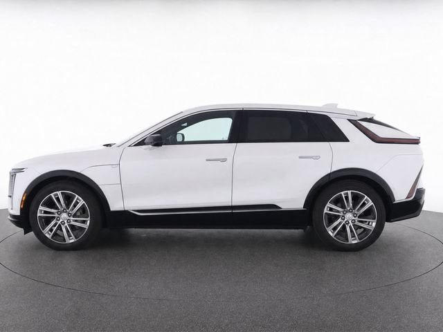 Certified 2024 Cadillac Lyriq Tech w/ Driver Assist Package AWD/4WD image 7