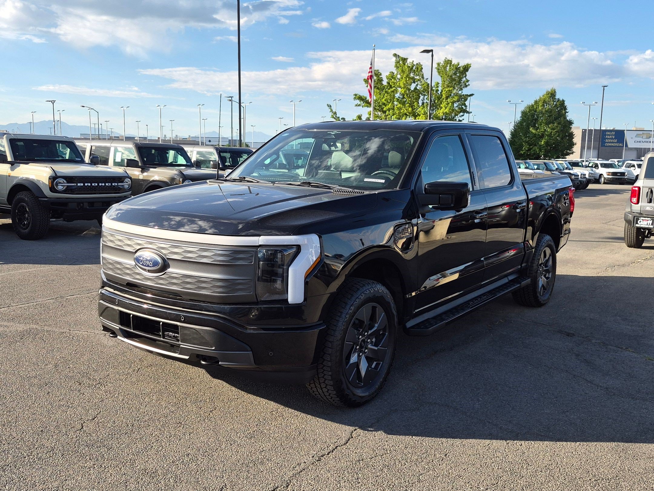 Used 2023 Ford F150 Lightning Lariat AWD/4WD image 10