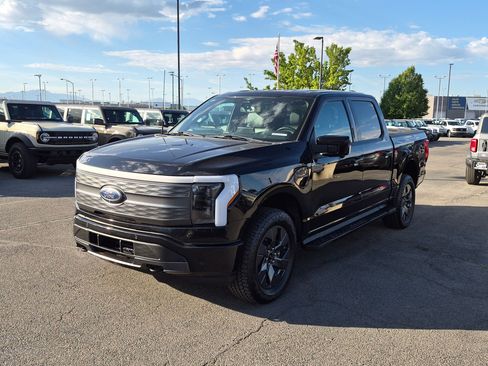 Used 2023 Ford F150 Lightning Lariat AWD/4WD image 10