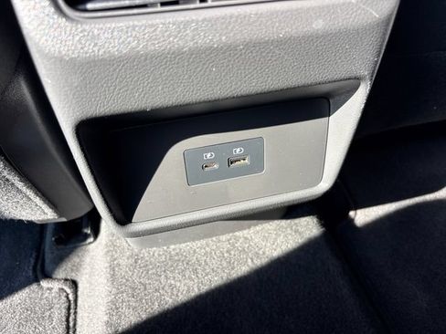 Used 2023 Nissan Rogue SV AWD/4WD image 13