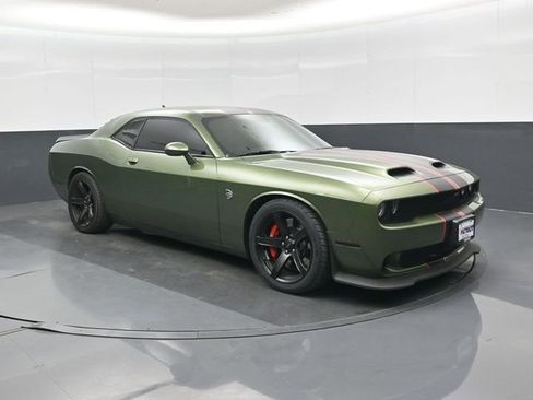 Used 2022 Dodge Challenger SRT Hellcat RWD image 1