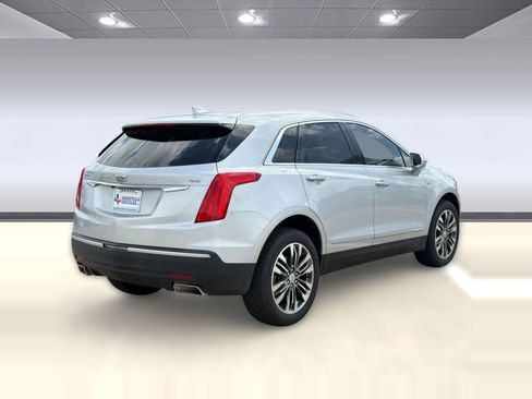 Used 2017 Cadillac XT5 Premium Luxury image 9