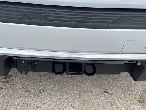 Used 2025 GMC Yukon Denali RWD image 6