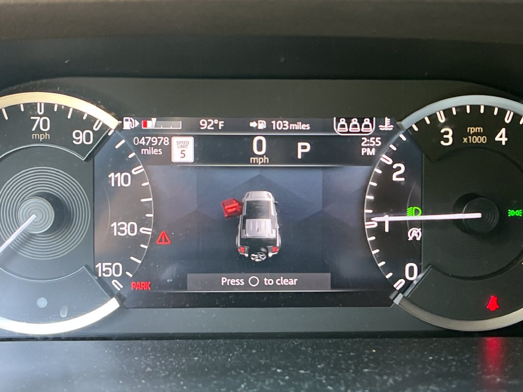 Used 2023 Land Rover Defender 110 SE AWD/4WD image 15