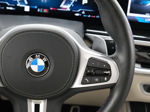 Used 2025 BMW X5 M60i AWD/4WD image 13