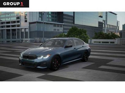 New 2025 BMW 330i Sedan w/ M Sport Package