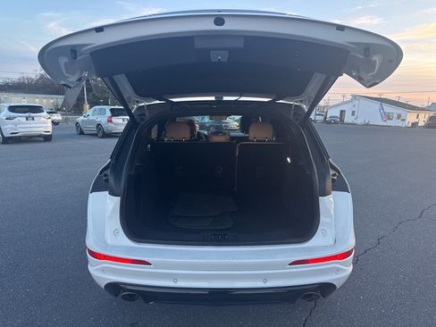 Certified 2023 Lincoln Corsair Reserve w/ Equipment Group 202A image 16