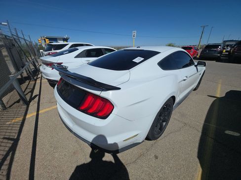 Used 2019 Ford Mustang GT RWD image 6