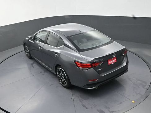 Used 2025 Nissan Sentra SR FWD image 27