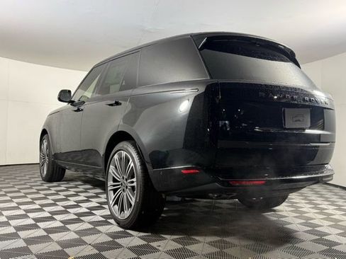 New 2025 Land Rover Range Rover SE image 4