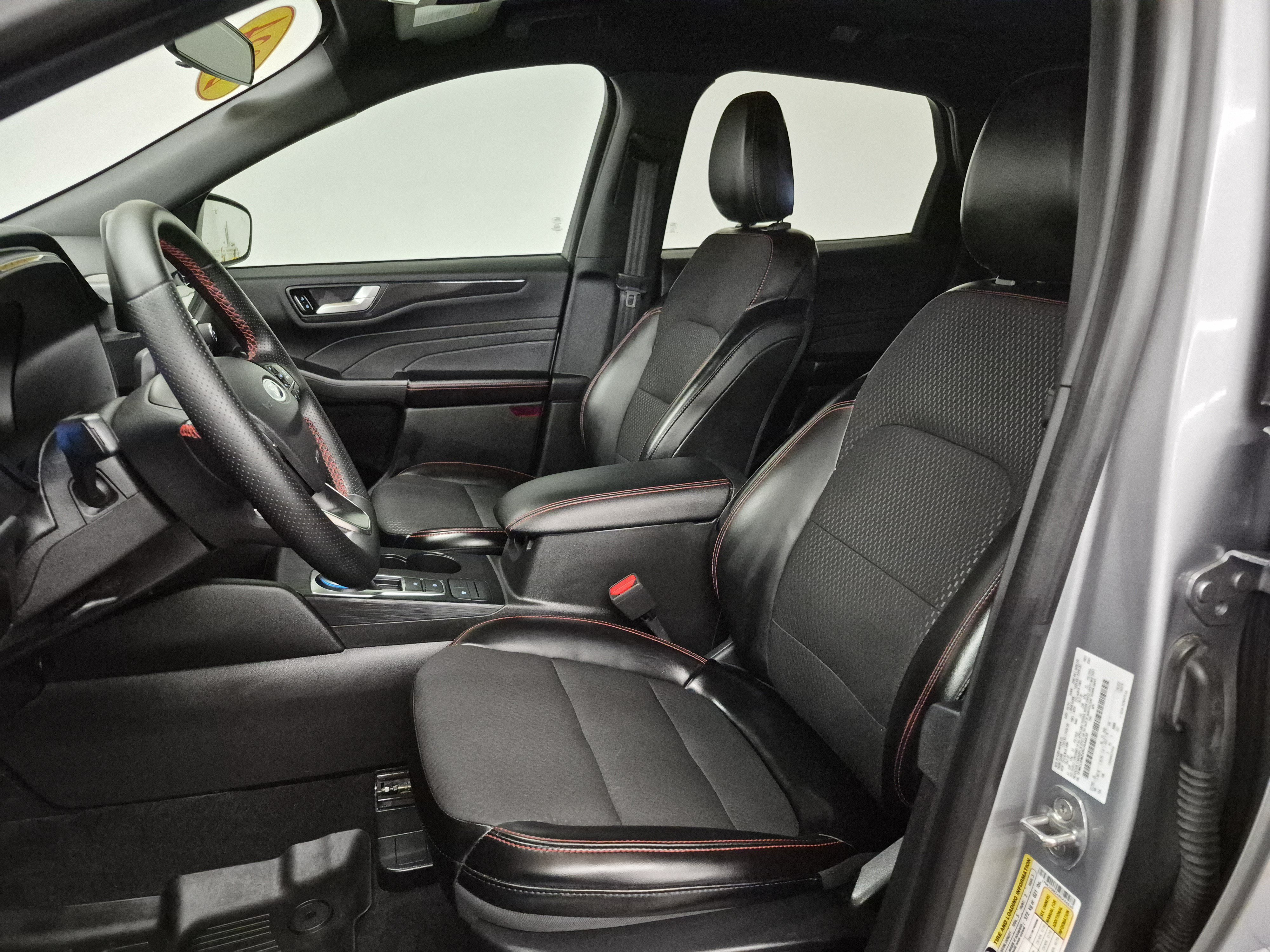 Certified 2024 Ford Escape ST-Line FWD image 15