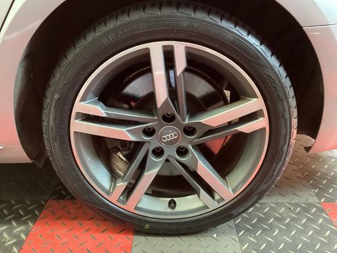 Used 2018 Audi A4 2.0T Premium Plus AWD/4WD image 5