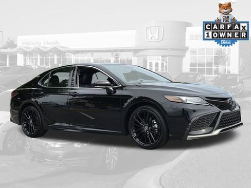 Used 2024 Toyota Camry XSE FWD image 4