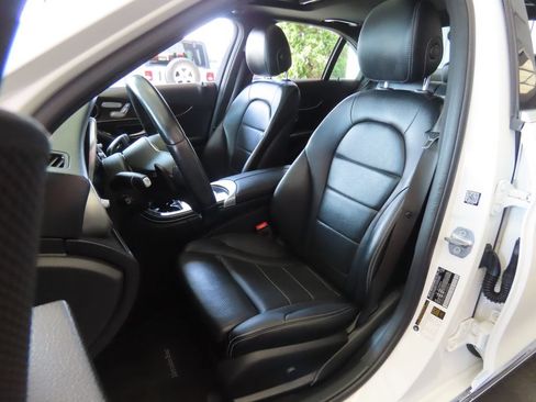Used 2019 Mercedes-Benz C 300 4MATIC Sedan w/ Premium Package image 21