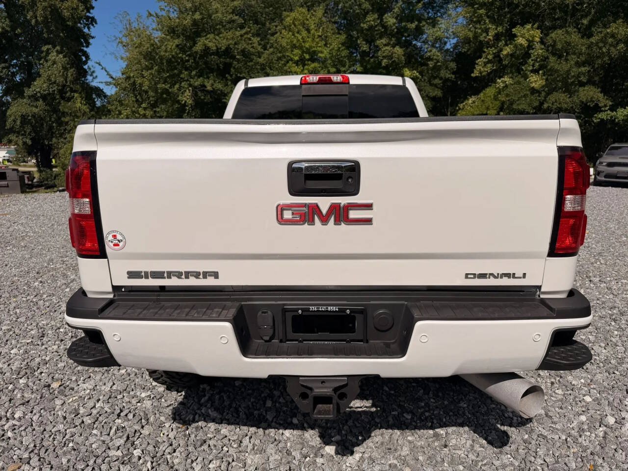 Used 2018 GMC Sierra 2500 Denali w/ Duramax Plus Package AWD/4WD image 5