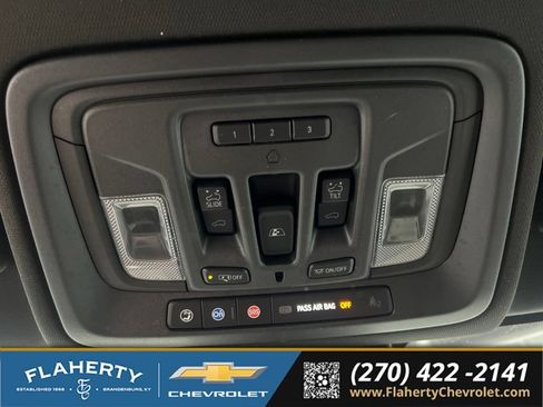 Used 2022 Chevrolet Silverado 1500 ZR2 w/ Technology Package AWD/4WD image 34
