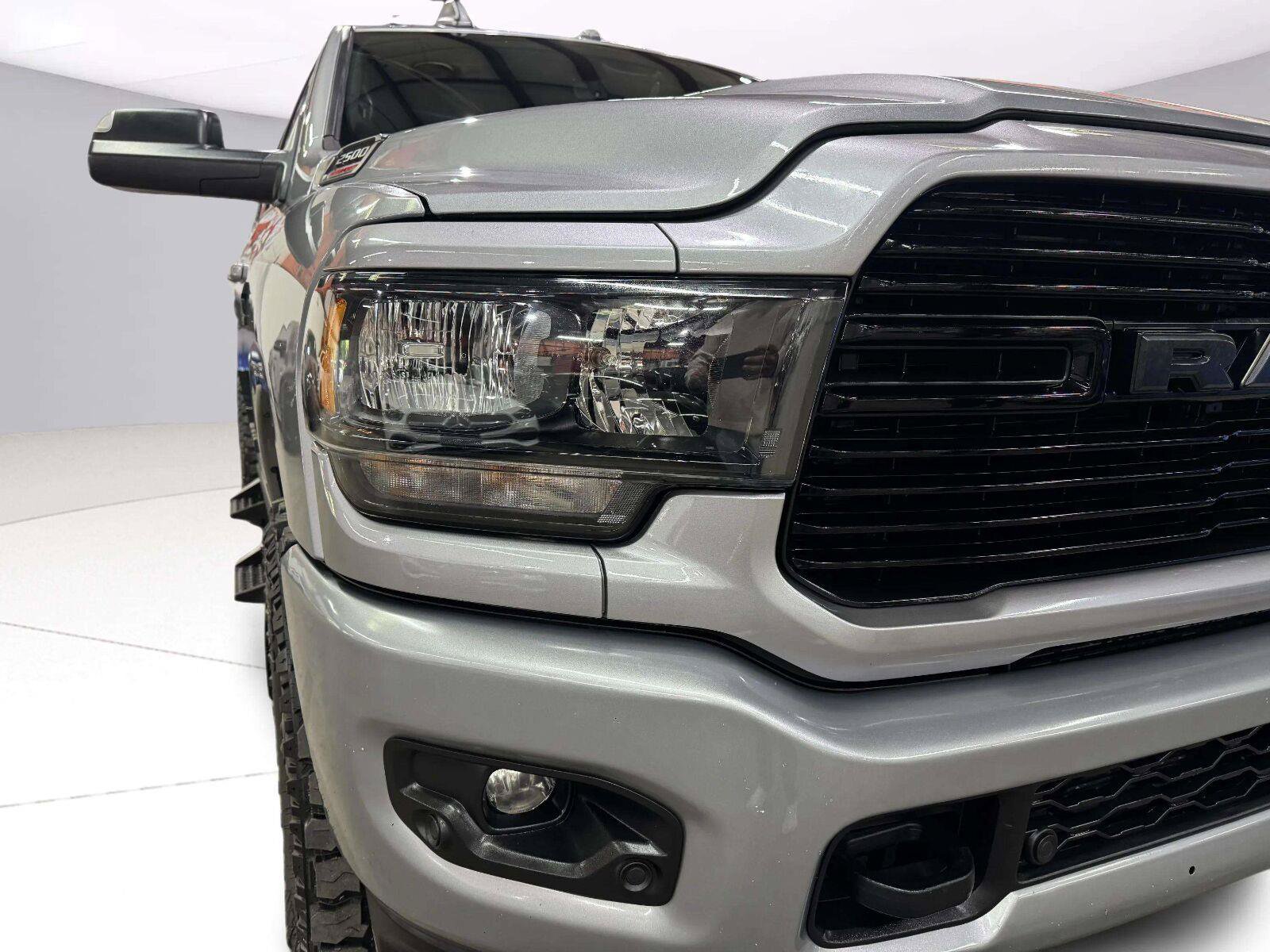 Used 2021 RAM 2500 Big Horn w/ Night Edition AWD/4WD image 12