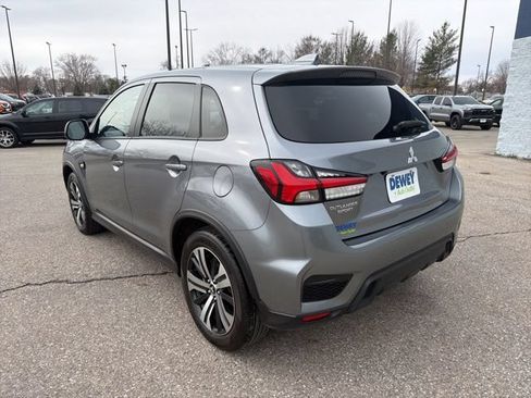 Used 2024 Mitsubishi Outlander Sport ES AWD/4WD image 3