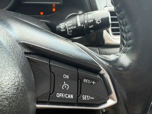 Used 2017 MAZDA MAZDA3 Touring FWD image 28