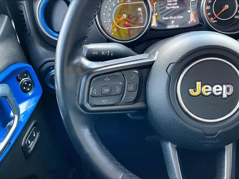 Used 2022 Jeep Gladiator Sport AWD/4WD image 23