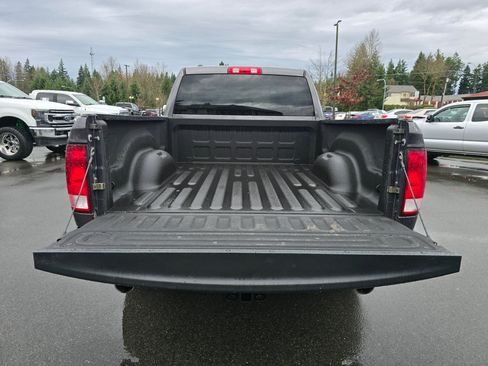 Used 2017 RAM 1500 Express image 11