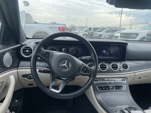 Used 2018 Mercedes-Benz E 300 4MATIC w/ Premium 2 Package image 5