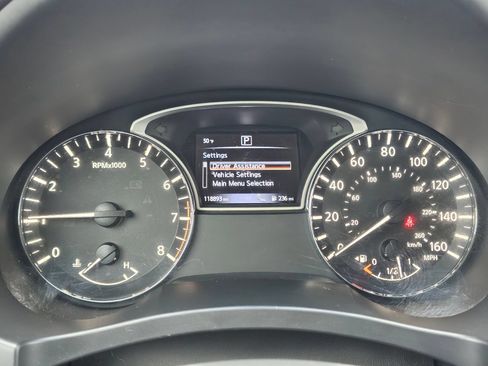 Used 2017 Nissan Altima 2.5 SV FWD image 16