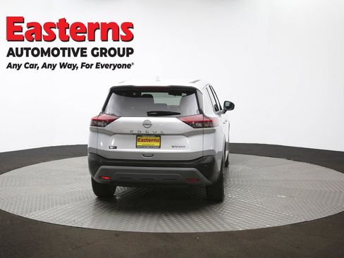 Used 2022 Nissan Rogue SV AWD/4WD image 39