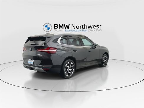 New 2026 BMW X3 xDrive30 w/ Premium Package image 3